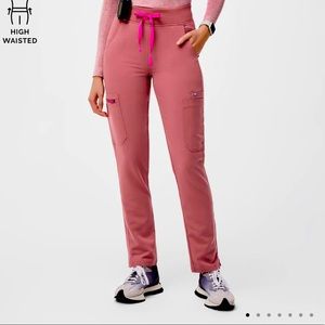 SET! BN Figs XS pink yola petite skinny pants&S top (worn 1x) Perfect condition.